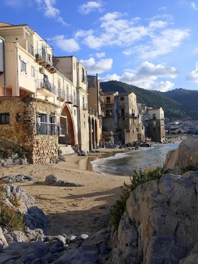 Casa Vicolo Re Apartment Cefalu